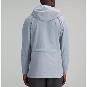 NWT Men's M lululemon warp light jacket